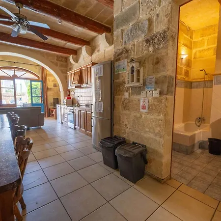 5bdr With Pool By Pmi Malta